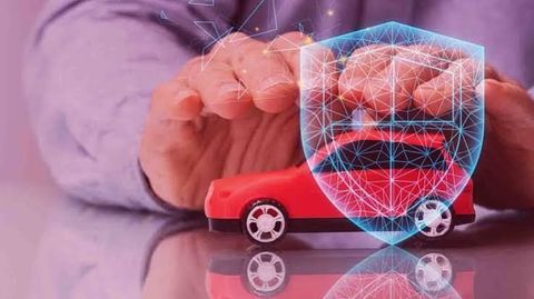 Guida all'assicurazione auto: tipologie di copertura, fattori che incidono sul premio ed elementi fondamentali della polizza