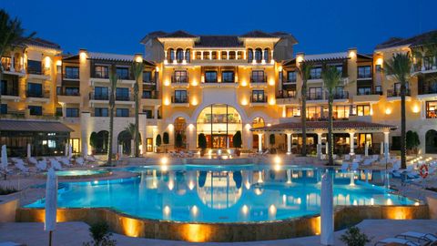 Hotels.com Explore: Understand Booking Features and Travel Planning Basics